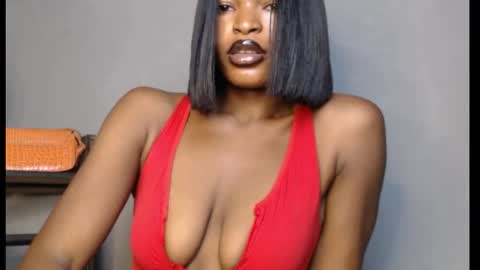 Snapshot of sweetxxboobsx chatting on March 13, 8:32 am sweetxxboobsx online show from March 13, 8:32 am