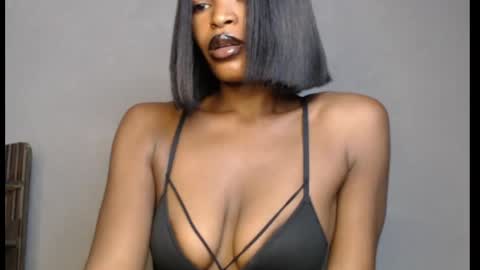 Snapshot of sweetxxboobsx chatting on March 17, 7:44 am sweetxxboobsx online show from March 17, 7:44 am