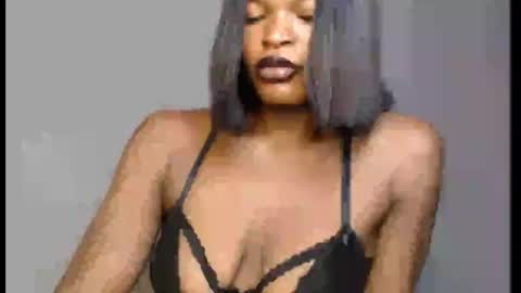Snapshot of sweetxxboobsx chatting on March 22, 8:29 am sweetxxboobsx online show from March 22, 8:29 am