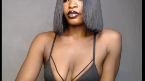 Snapshot of sweetxxboobsx chatting on March 25, 8:53 am sweetxxboobsx online show from March 25, 8:53 am