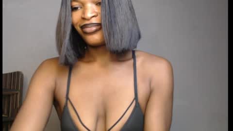 Snapshot of sweetxxboobsx chatting on April 9, 7:36 am sweetxxboobsx online show from April 9, 7:36 am