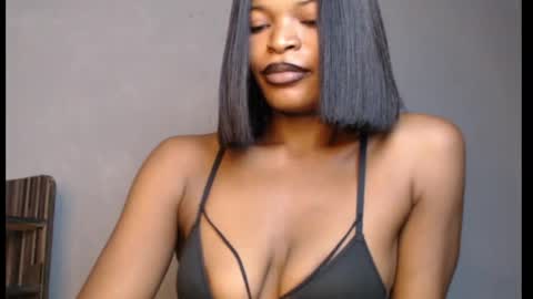 Snapshot of sweetxxboobsx chatting on April 24, 4:09 pm sweetxxboobsx online show from April 24, 4:09 pm