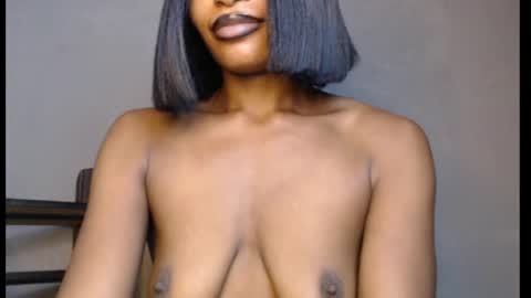 Snapshot of sweetxxboobsx chatting on April 29, 4:00 pm sweetxxboobsx online show from April 29, 4:00 pm