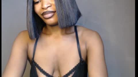 Snapshot of sweetxxboobsx chatting on May 24, 8:41 am sweetxxboobsx online show from May 24, 8:41 am