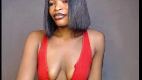 Snapshot of sweetxxboobsx chatting on June 18, 9:14 am sweetxxboobsx online show from June 18, 9:14 am