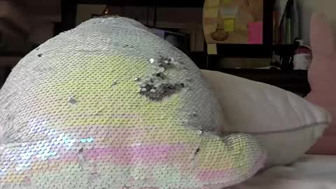 Snapshot of sweety_cum chatting on January 9, 6:15 pm Mia online show from January 9, 6:15 pm