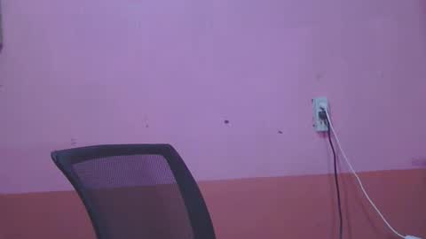 sweety_curvy09 online show from March 20, 11:42 pm