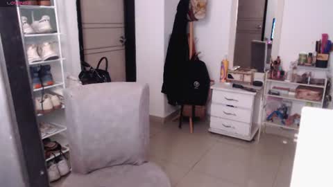 yaya online show from June 21, 12:13 am