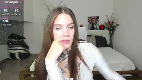 Snapshot of sweetyladiy chatting on October 13, 9:42 am Aiza online show from October 13, 9:42 am