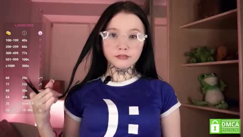 Astrid online show from November 19, 5:46 pm