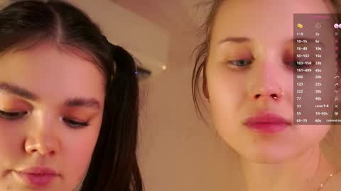 Astrid online show from May 27, 2:03 pm
