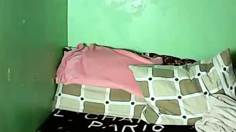 Snapshot of sweetyummygirl chatting on January 14, 7:06 am Sweetyummygirl online show from January 14, 7:06 am