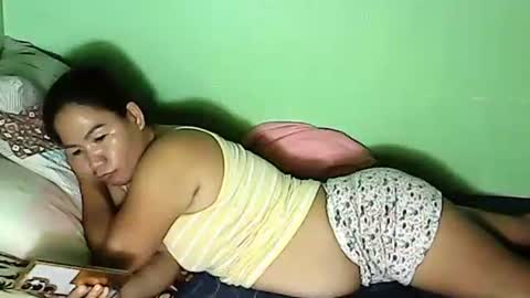 Snapshot of sweetyummygirl chatting on February 17, 8:47 pm Sweetyummygirl online show from February 17, 8:47 pm