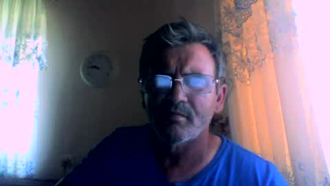 Snapshot of swergiu333 chatting on July 30, 6:45 am Raymond online show from July 30, 6:45 am