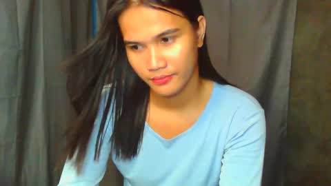Rhea online show from April 8, 2:39 pm