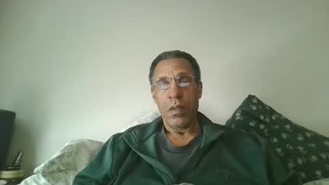 swimmerbod2495 online show from February 1, 6:06 pm