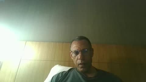 swimmerbod2495 online show from April 1, 2:34 am