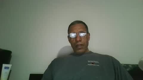 swimmerbod2495 online show from April 10, 5:56 am