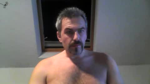 swinger_men_austria online show from November 15, 5:42 pm