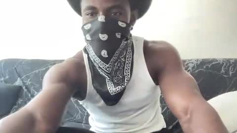 swolebrahxx online show from August 3, 4:11 pm