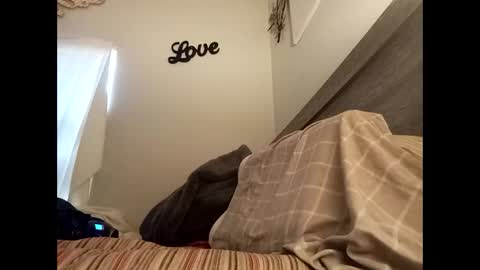 swollenclitneedsdad online show from February 17, 2:46 pm