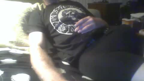 Snapshot of swollpole2112 chatting on September 29, 5:01 am swollpole2112 online show from September 29, 5:01 am
