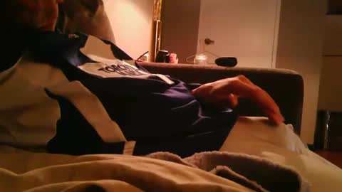 Snapshot of swontguy2025 chatting on April 13, 5:35 am swontguy2025 online show from April 13, 5:35 am