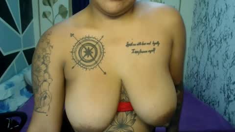 Snapshot of swt_bianca chatting on February 12, 10:04 pm Bianca online show from February 12, 10:04 pm