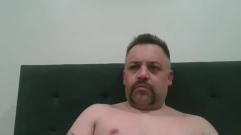 sxylegsturnmeon online show from October 31, 8:10 pm