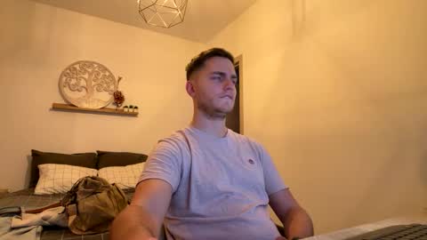 syl092 online show from February 11, 5:07 pm