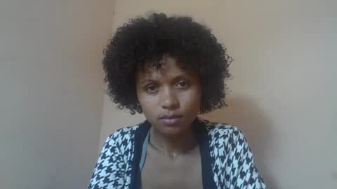 Snapshot of sylvaniah01 chatting on July 3, 3:29 pm sylvaniah01 online show from July 3, 3:29 pm