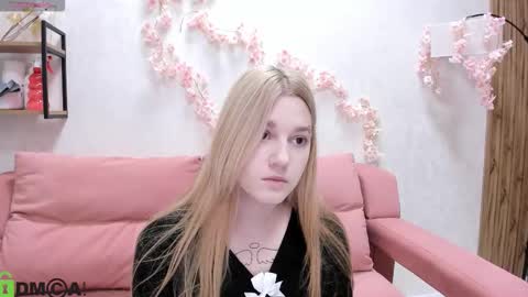 Sylvia online show from September 15, 8:03 am