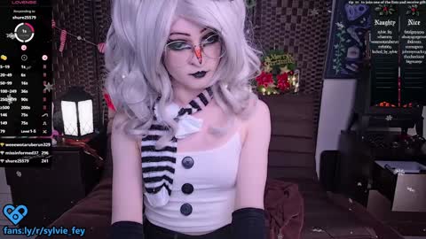 Sylvie online show from December 22, 4:50 am