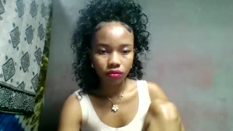 Snapshot of sylviette chatting on May 26, 2:46 pm Sylviette online show from May 26, 2:46 pm