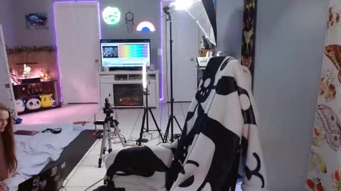 Jennah online show from February 28, 4:10 am