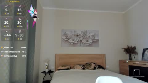 Mila online show from September 10, 8:36 am