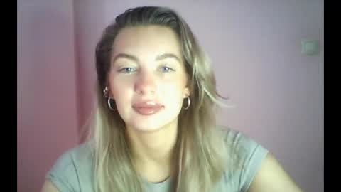 Snapshot of syrami chatting on May 11, 3:12 am syrami online show from May 11, 3:12 am