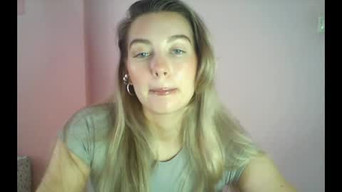Snapshot of syrami chatting on May 13, 11:07 am syrami online show from May 13, 11:07 am