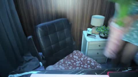 Jenny online show from March 4, 10:57 am