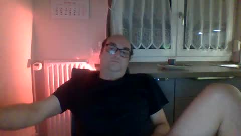 t0815 online show from November 3, 7:26 pm