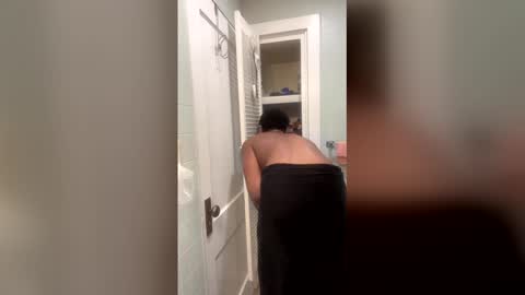 t206659 online show from March 6, 7:21 pm