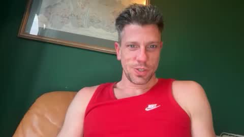 Snapshot of t_dotter chatting on May 3, 12:16 am t_dotter online show from May 3, 12:16 am