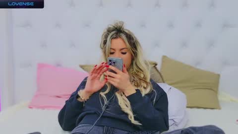 Snapshot of taahiraarabian chatting on January 4, 7:55 pm Arianna online show from January 4, 7:55 pm