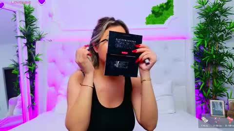 Arianna online show from November 20, 1:55 pm