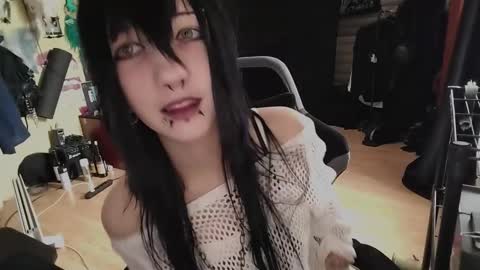 Snapshot of tabethashempert chatting on February 11, 11:15 am Lina online show from February 11, 11:15 am