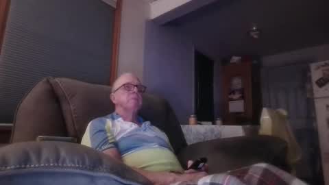 tacrunner66_ online show from October 23, 3:06 am