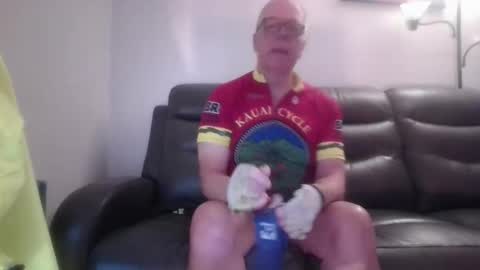 tacrunner66_ online show from June 10, 1:43 pm