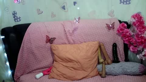 Snapshot of tahira_1 chatting on April 5, 7:38 am 3 online show from April 5, 7:38 am