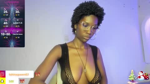 Snapshot of tahira_21 chatting on December 16, 8:16 pm Tahira online show from December 16, 8:16 pm