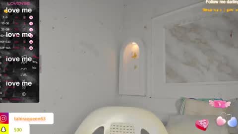 Snapshot of tahira_21 chatting on February 22, 1:22 am Tahira online show from February 22, 1:22 am